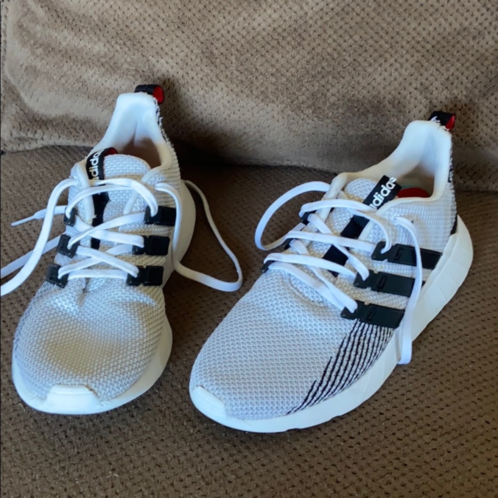 tennis shoes
